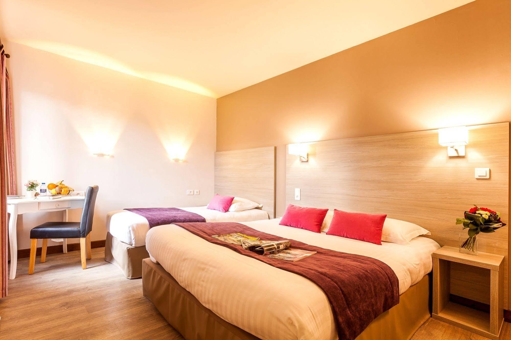 L'Oustal De Vezac Hotel Ngoại thất bức ảnh