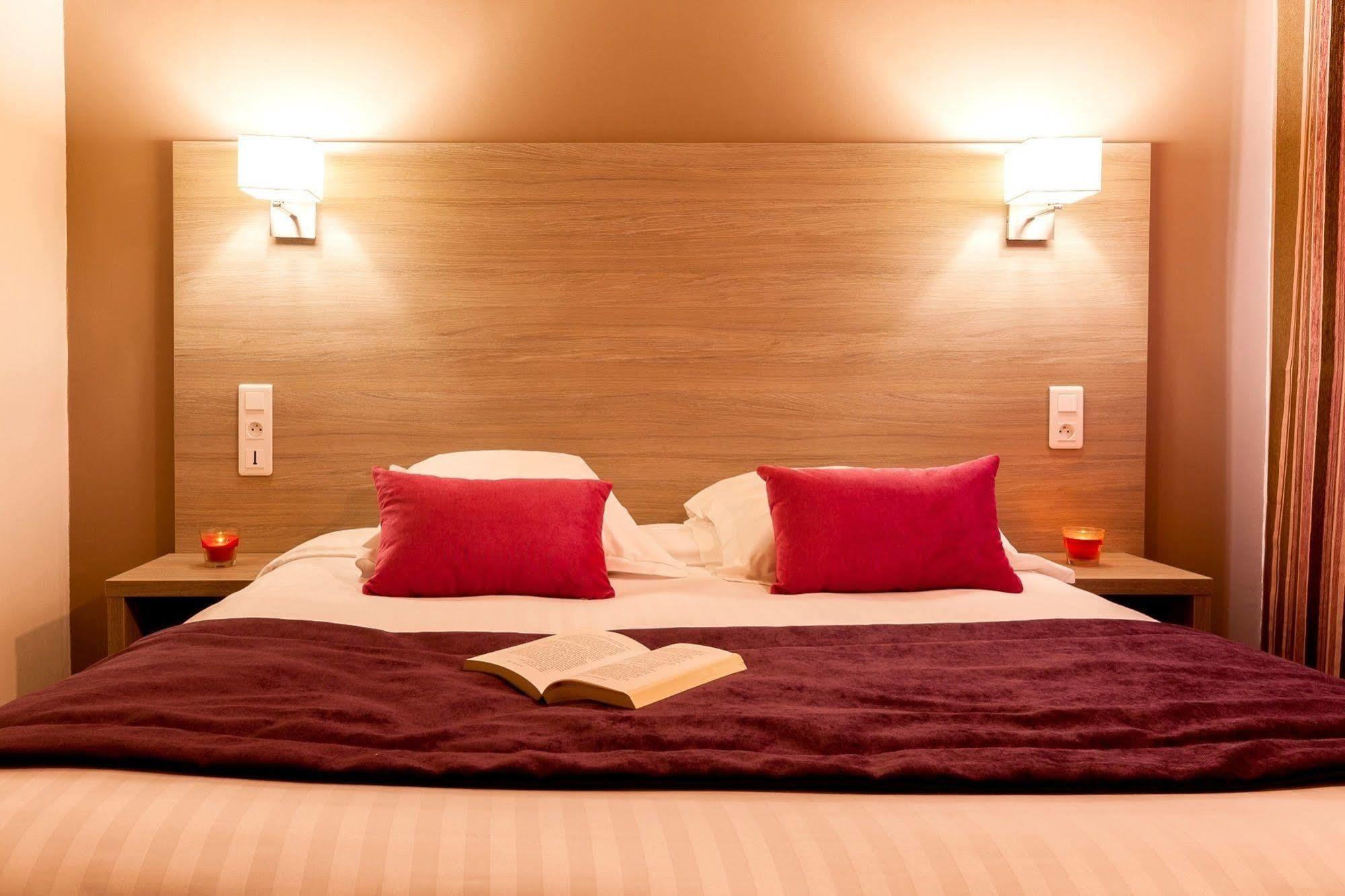 L'Oustal De Vezac Hotel Ngoại thất bức ảnh